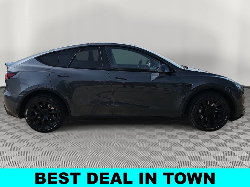 Used 2022 Tesla Model Y Long Range with VIN 7SAYGAEE8NF342932 for sale in Watsonville, CA