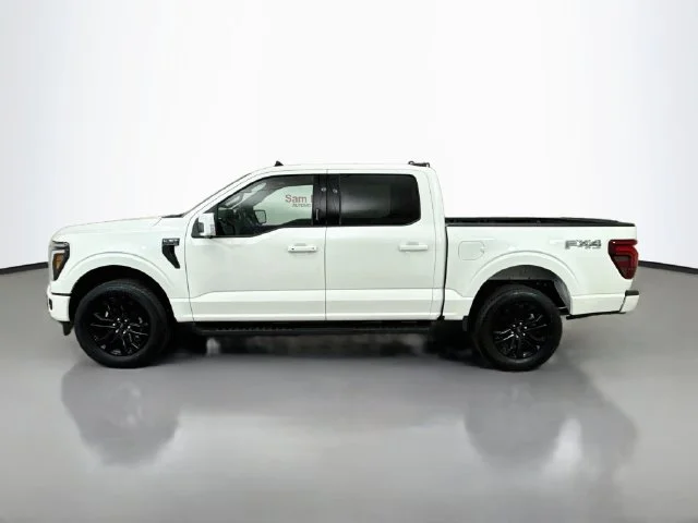 New 2026 Star White Metallic Tri-Coat Ford Lariat® image 4