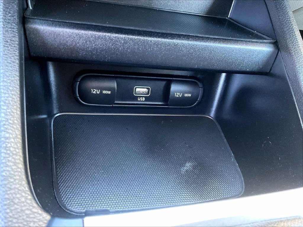 Used 2023 Black Kia LXS image 12
