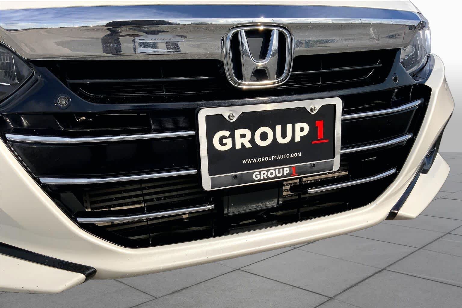 Used 2021 Platinum White Pearl Honda Touring image 29