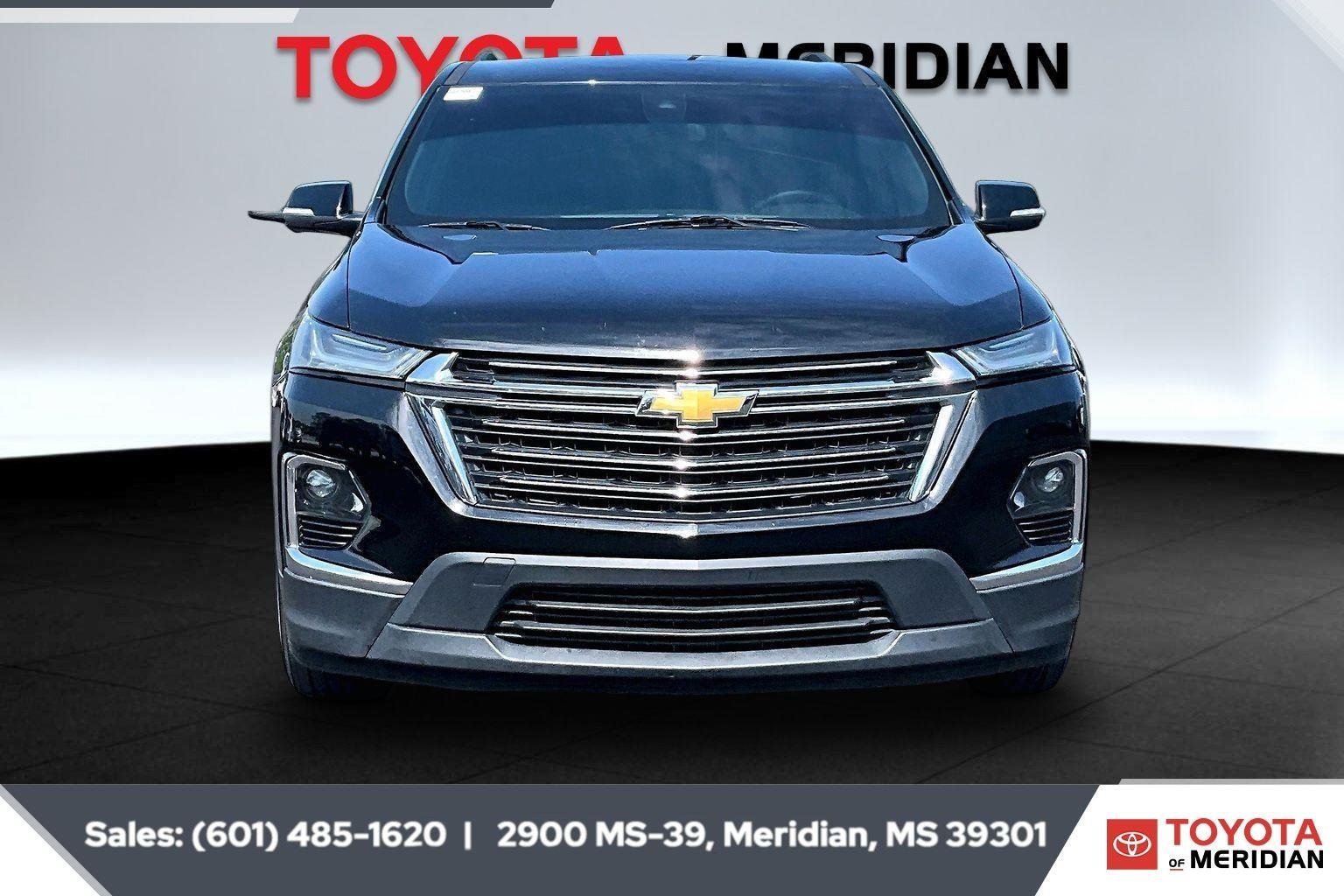 Used 2023 Mosaic Black Metallic Chevrolet LT Cloth image 3