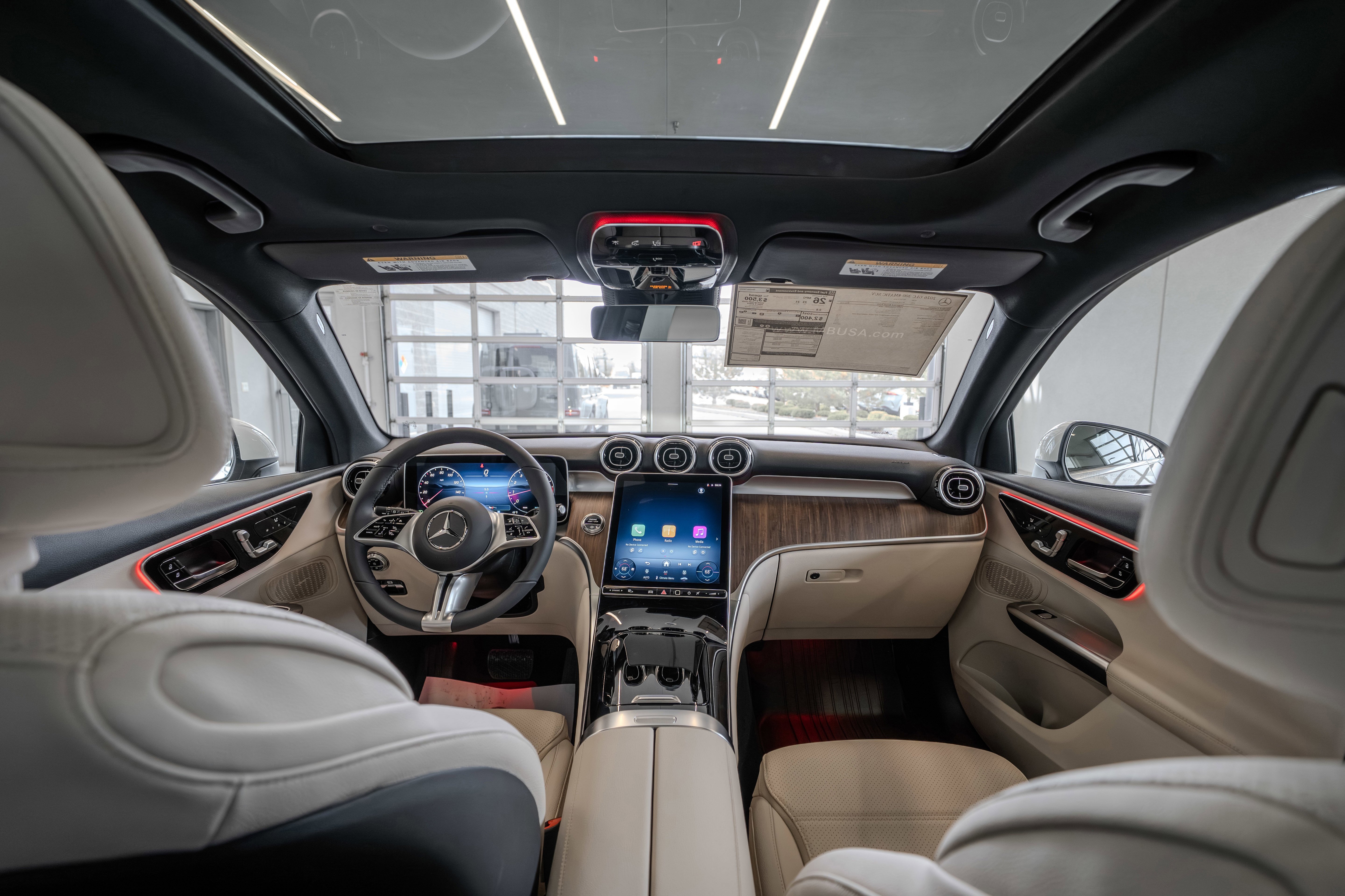New 2026 Polar White Mercedes-Benz GLC 300 image 62