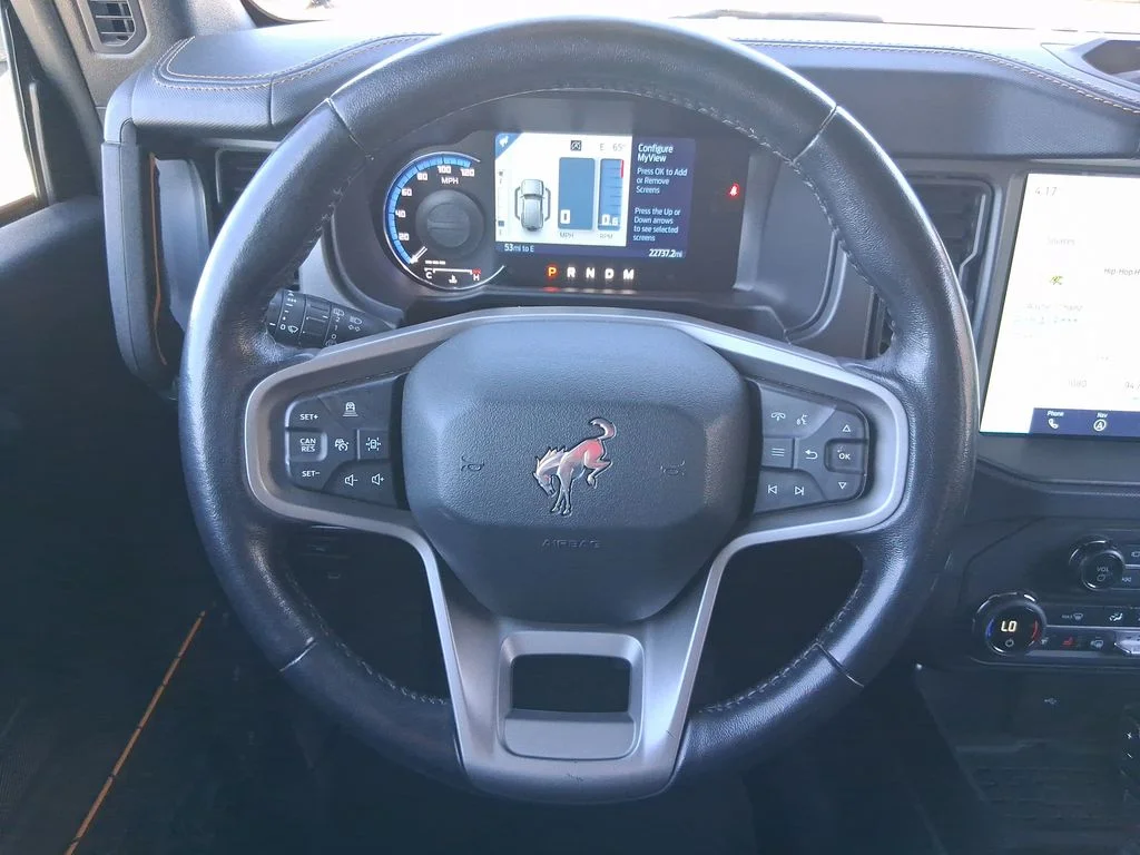 Used 2024 Oxford White Ford Badlands image 14