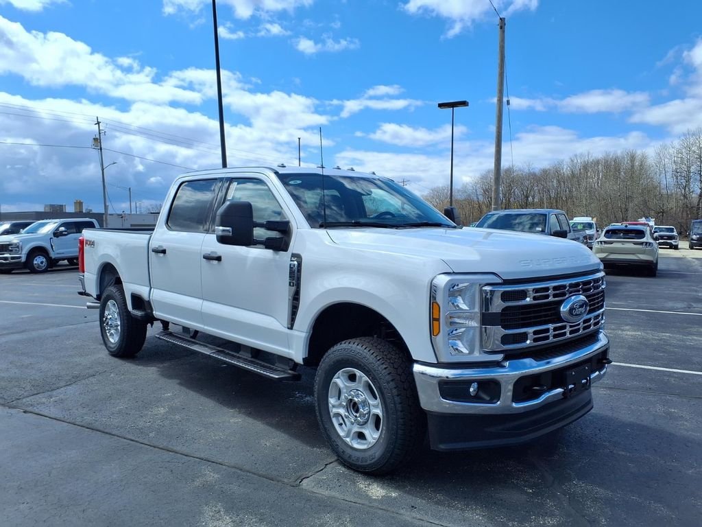 New 2026 Oxford White Ford F-250® XLT image 5
