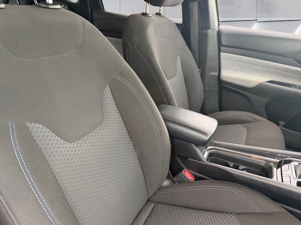 Used 2024 Silver Jeep Sport image 23