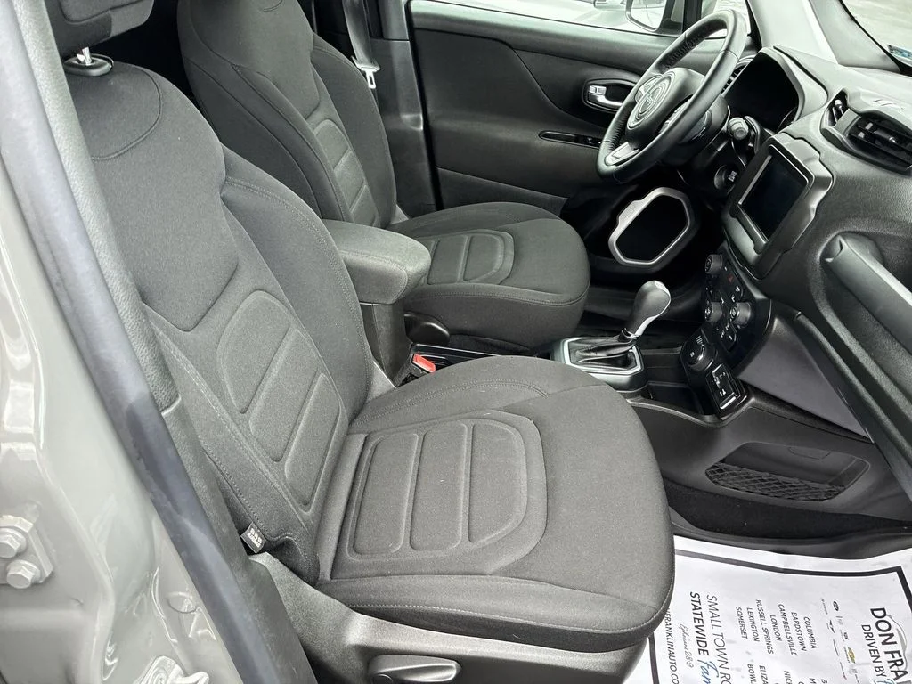 Used 2021 Gray Jeep Latitude image 21