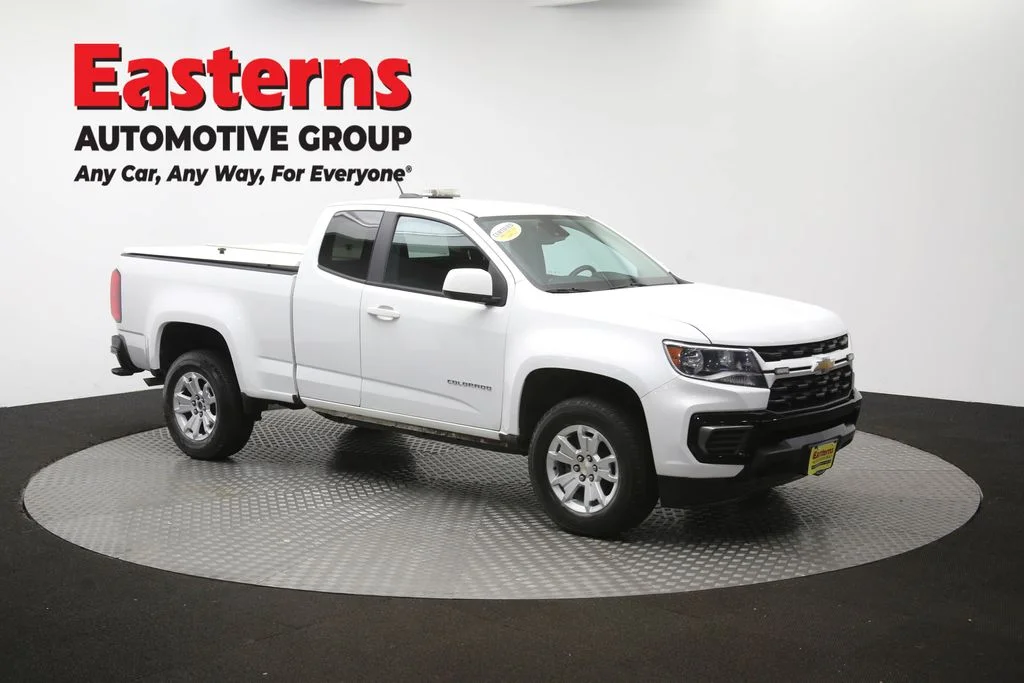 Used 2022 White Chevrolet LT image 48