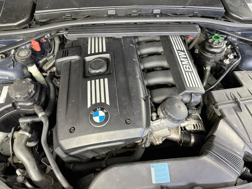 Used 2009 Monaco Blue Metallic BMW 328i image 40