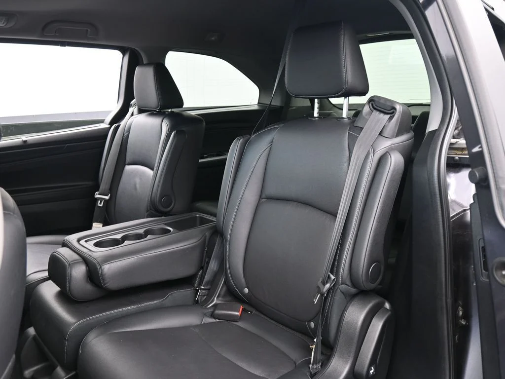 Used 2024 Gray / Black Honda EX-L image 32