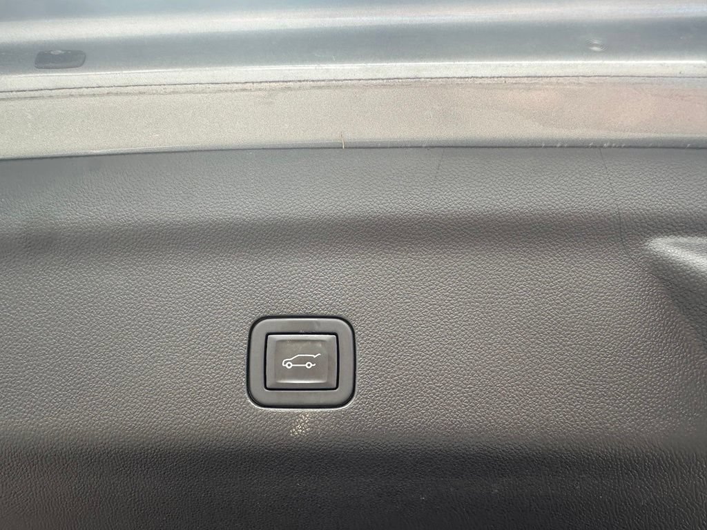 Used 2023 Argent Silver Metallic Cadillac Premium Luxury image 32