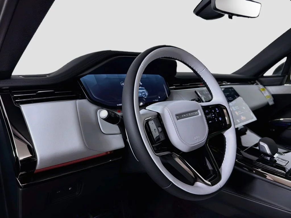 New 2027 Santorini Black Land Rover  image 9