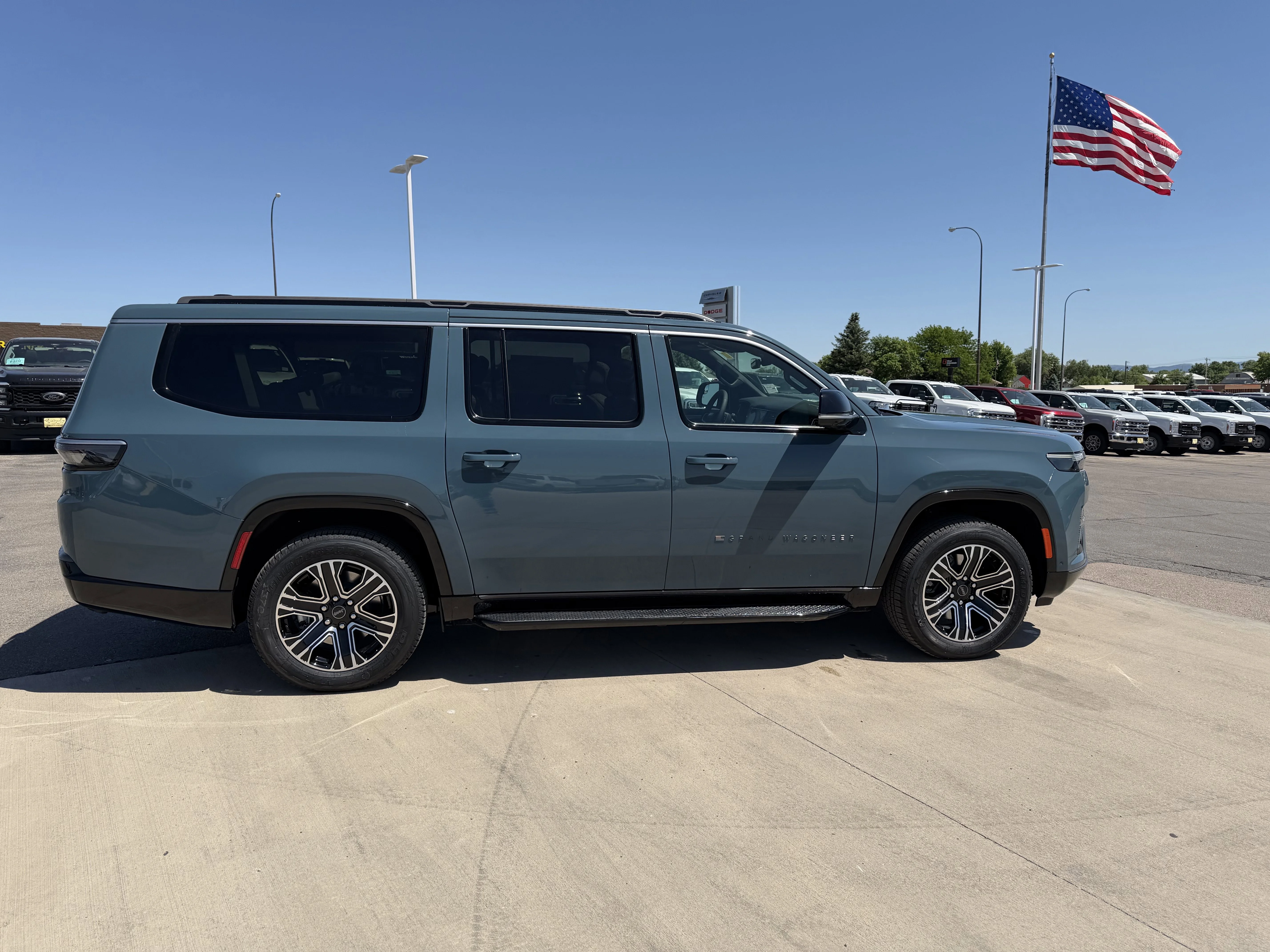 New 2026 Steel Blue Exterior Paint Jeep  image 2
