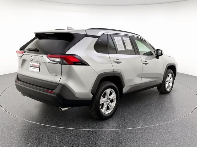 Used 2023 Silver Toyota XLE image 5