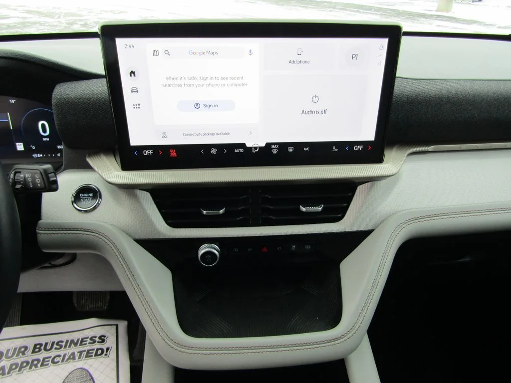 Used 2025 Star White Ford Active image 16