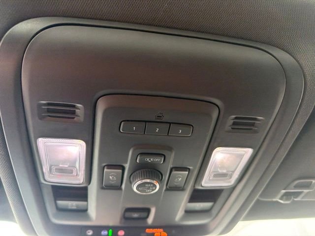Used 2024 White Chevrolet RST image 18
