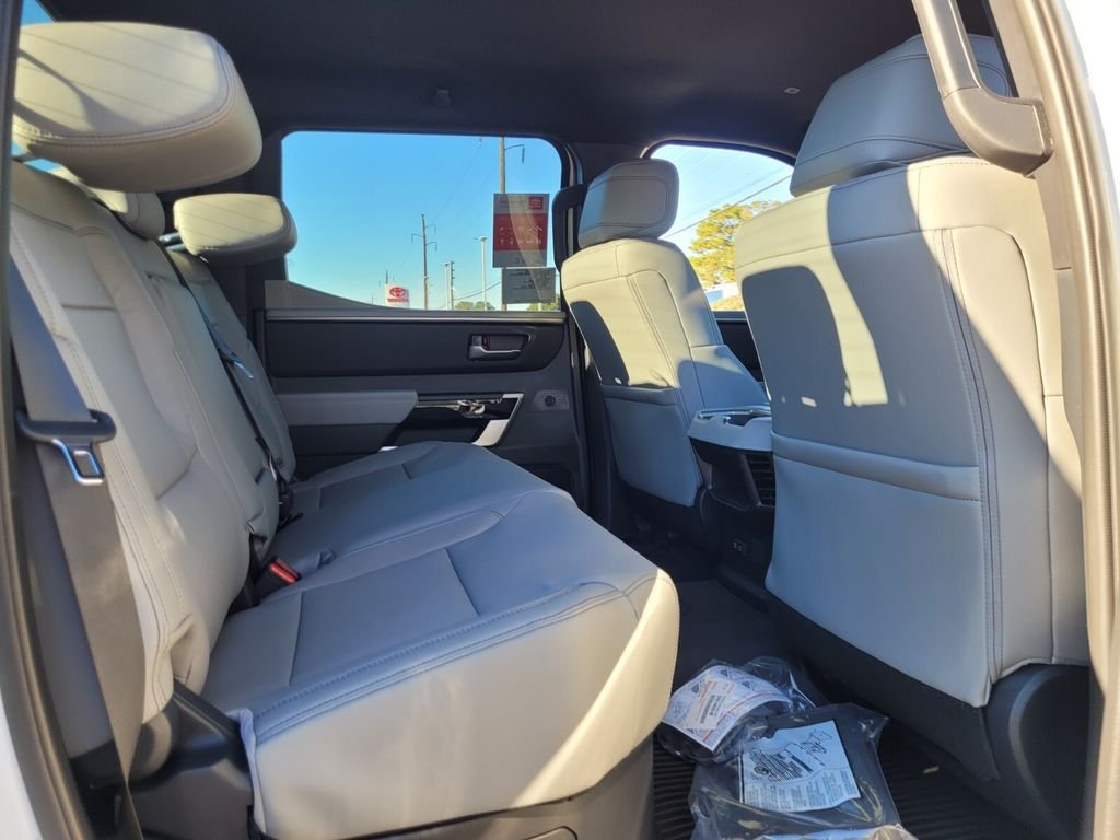 2026 Toyota Tundra Limited - Photo 11