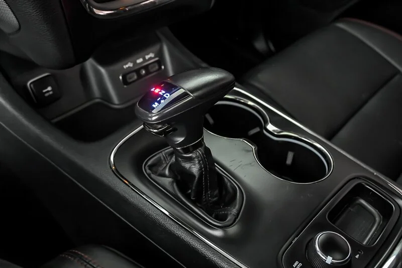 Used 2018 DB Black Crystal Clear Coat Dodge R/T image 30