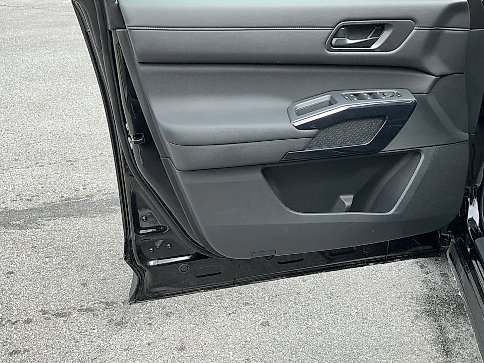 New 2026 Super Black Nissan SV image 6