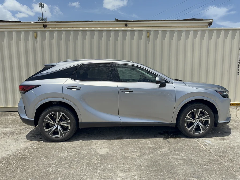 Used 2023 IRIDIUM Lexus Premium image 2