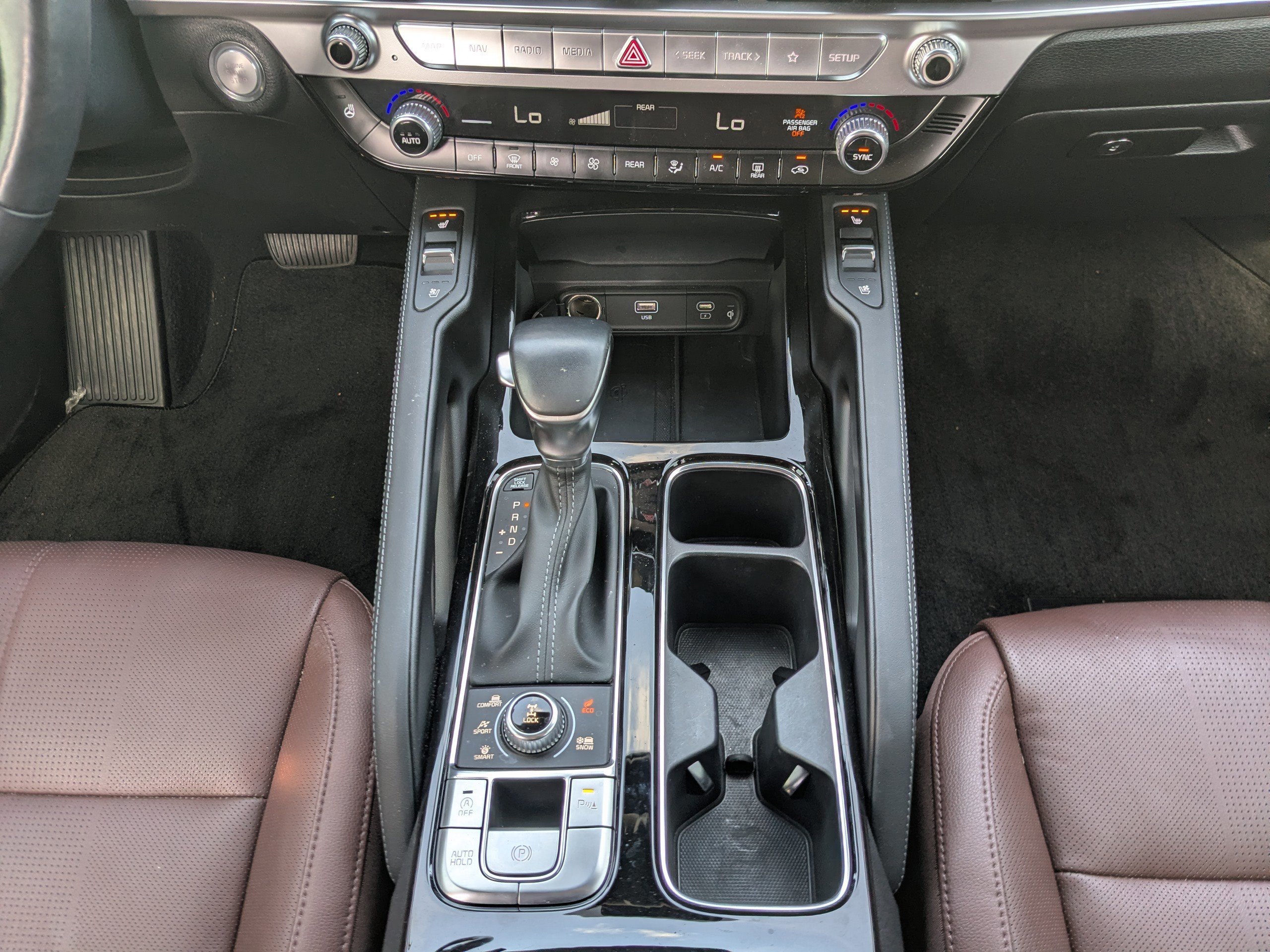 2024 Kia Telluride EX - Photo 19