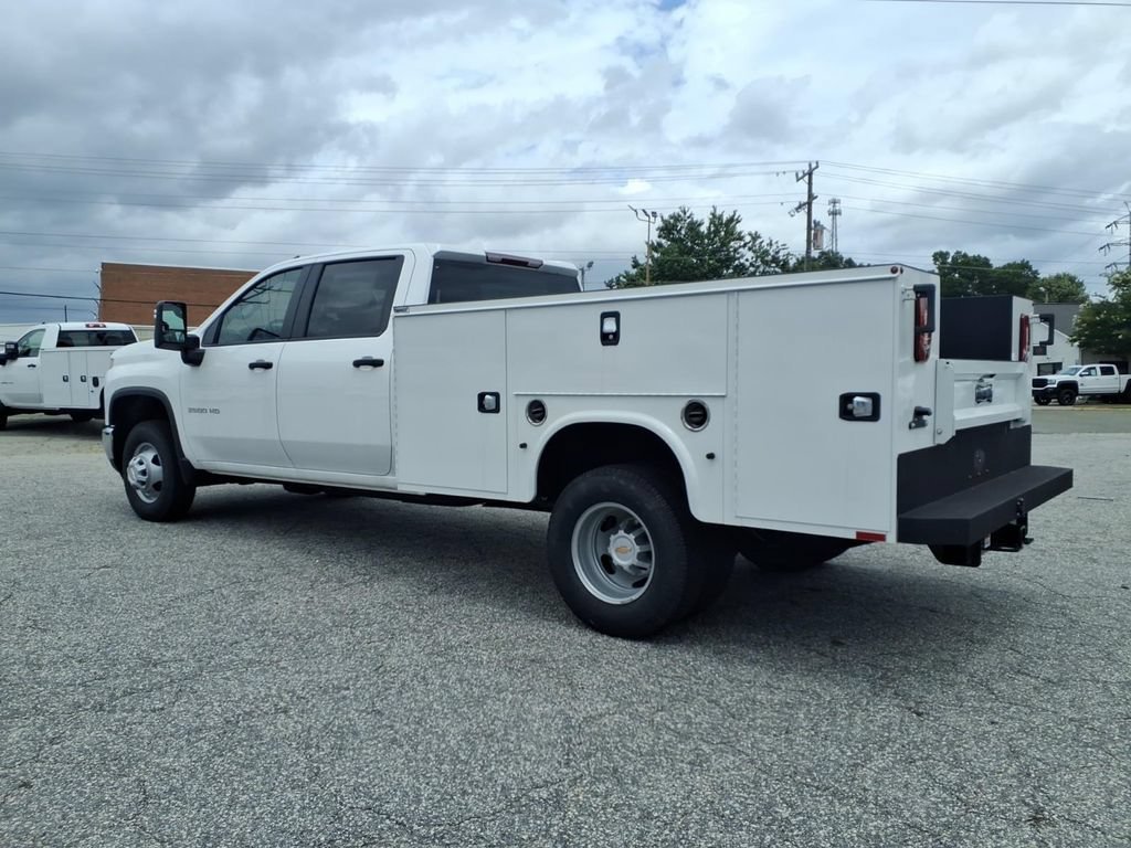 New 2025 Summit White Chevrolet Work Truck image 21