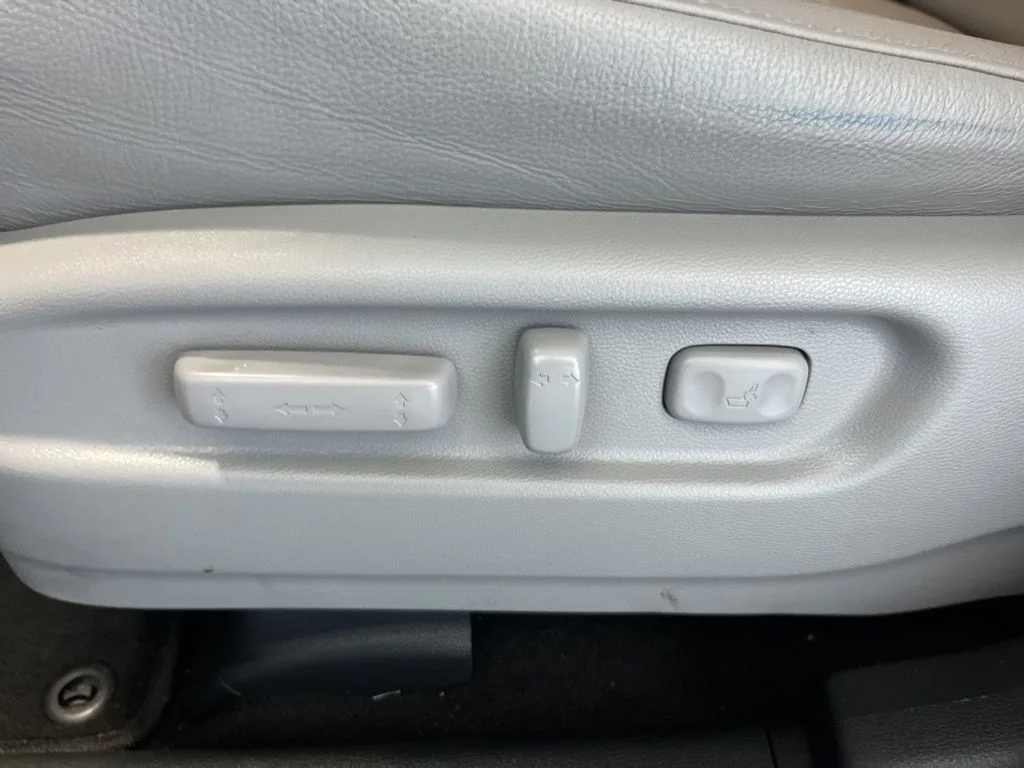 Used 2022 Gray Honda Special Edition image 24