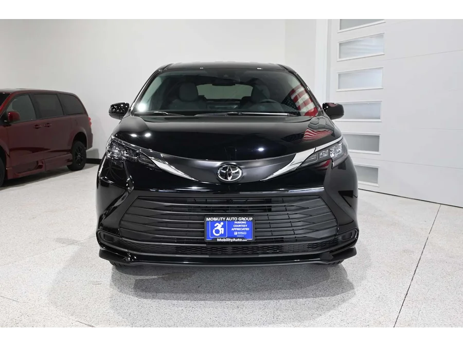 New 2026 BLACK Toyota LE Mobility Handicap Van image 4