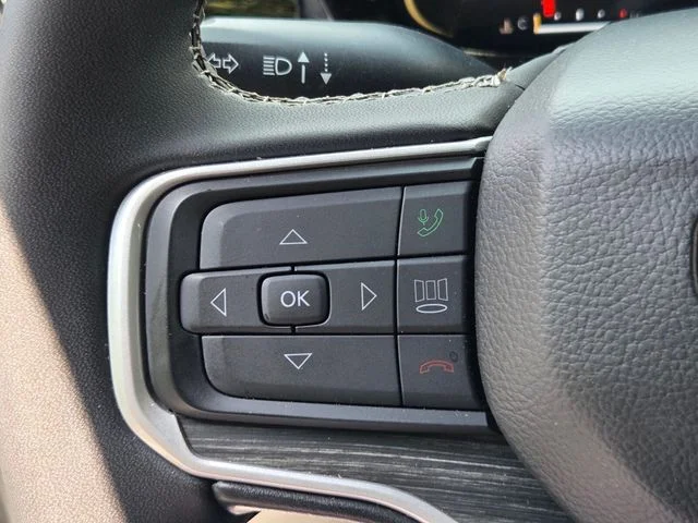 Used 2023 White Jeep Series III image 13