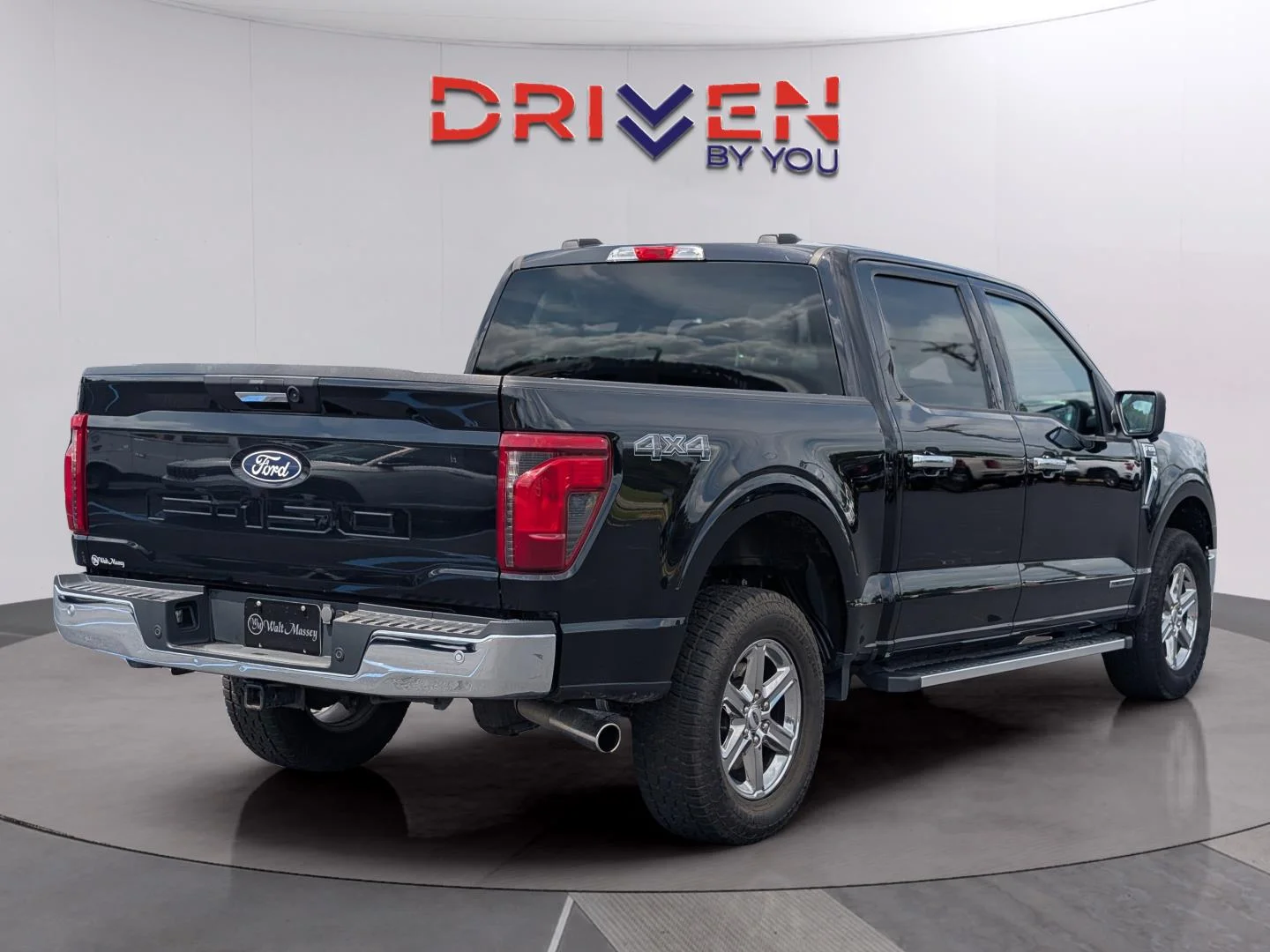 Used 2024 Agate Black Ford XLT image 5