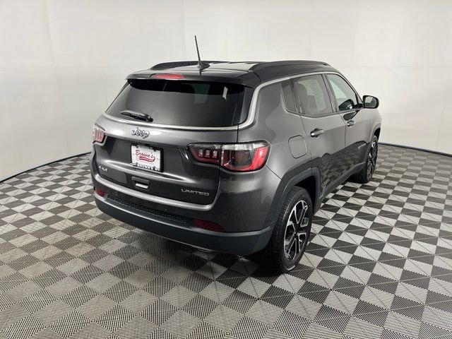 Used 2023 Gray Jeep Limited image 7