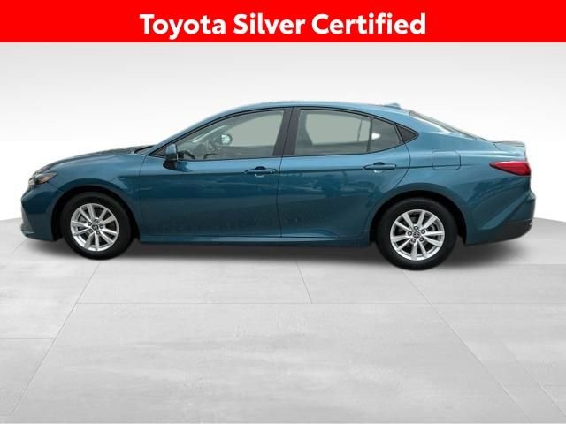 Used 2025  Toyota LE image 8