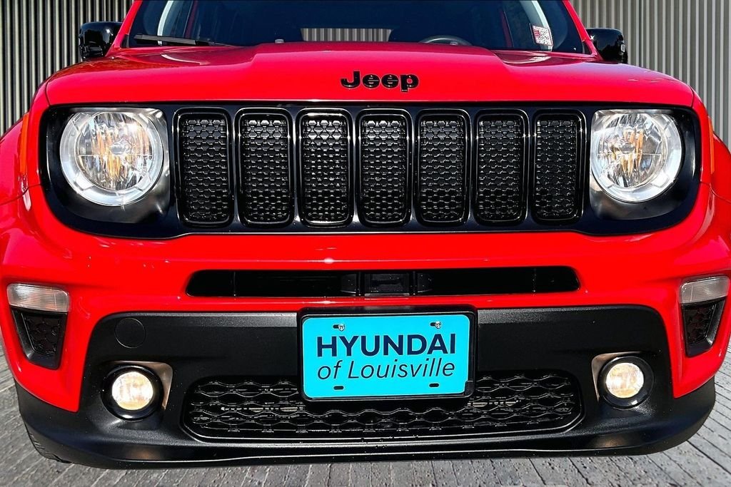 Used 2023 Red Jeep Altitude image 30