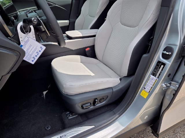 New 2026 Iridium Lexus PREMIUM image 13