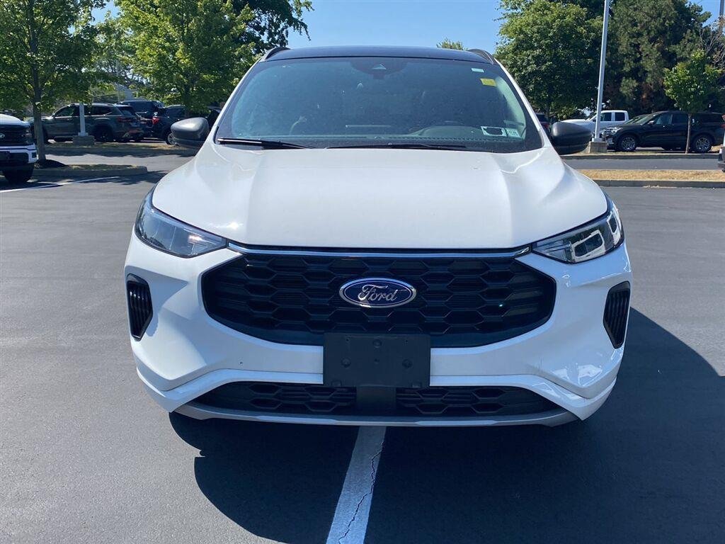 Used 2023 Oxford White Ford ST-Line image 6