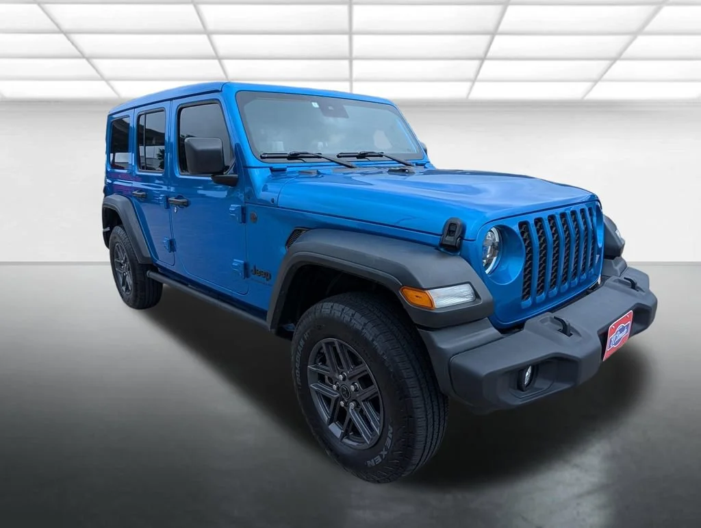 2024 Jeep Wrangler Sport S's photo
