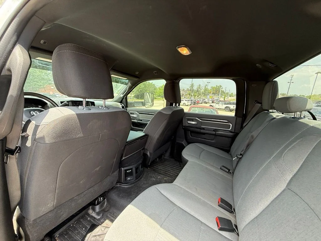 Used 2022 White Ram Big Horn image 27