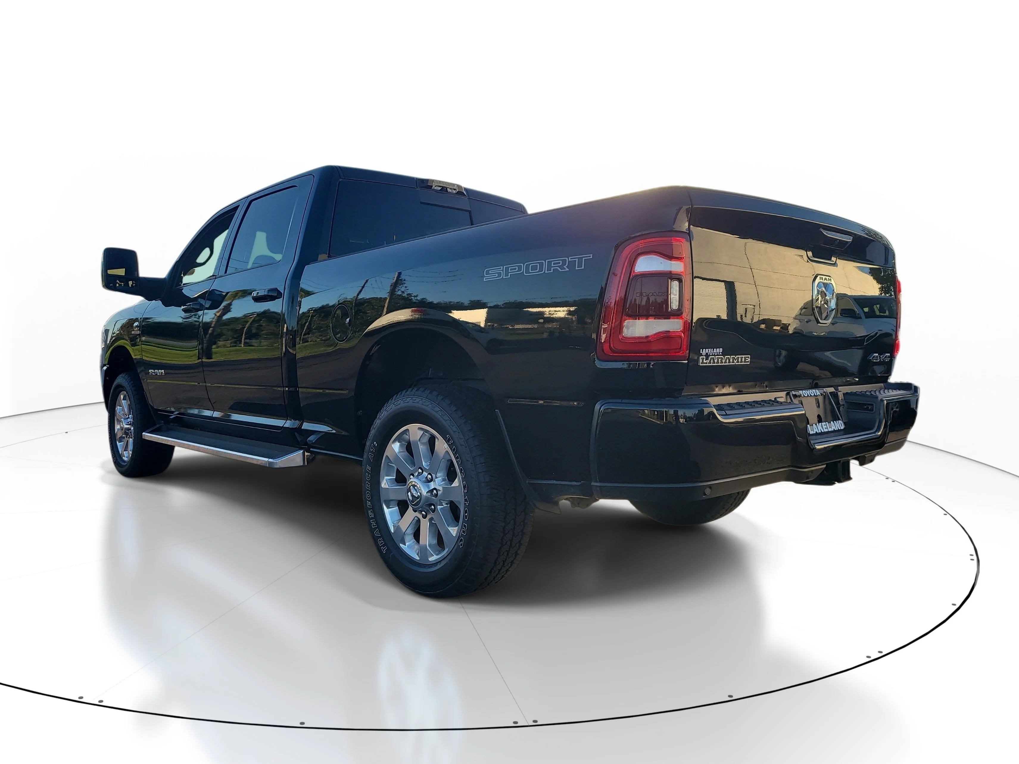 Used 2024 Diamond Black Crystal Pearlcoat Ram Laramie image 6