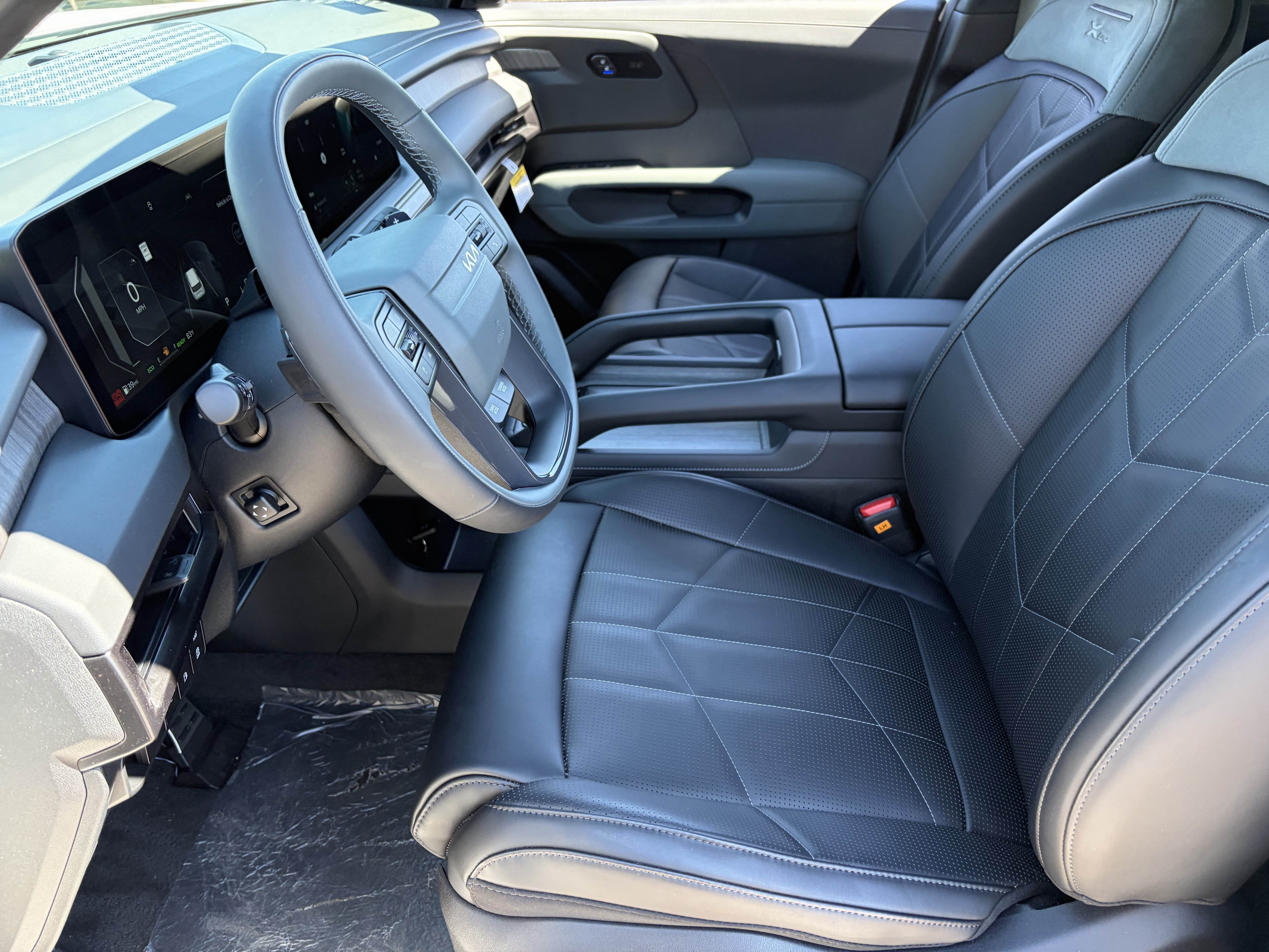 New 2027 Glacial White Pearl Kia X-LINE SX PRESTIGE image 17