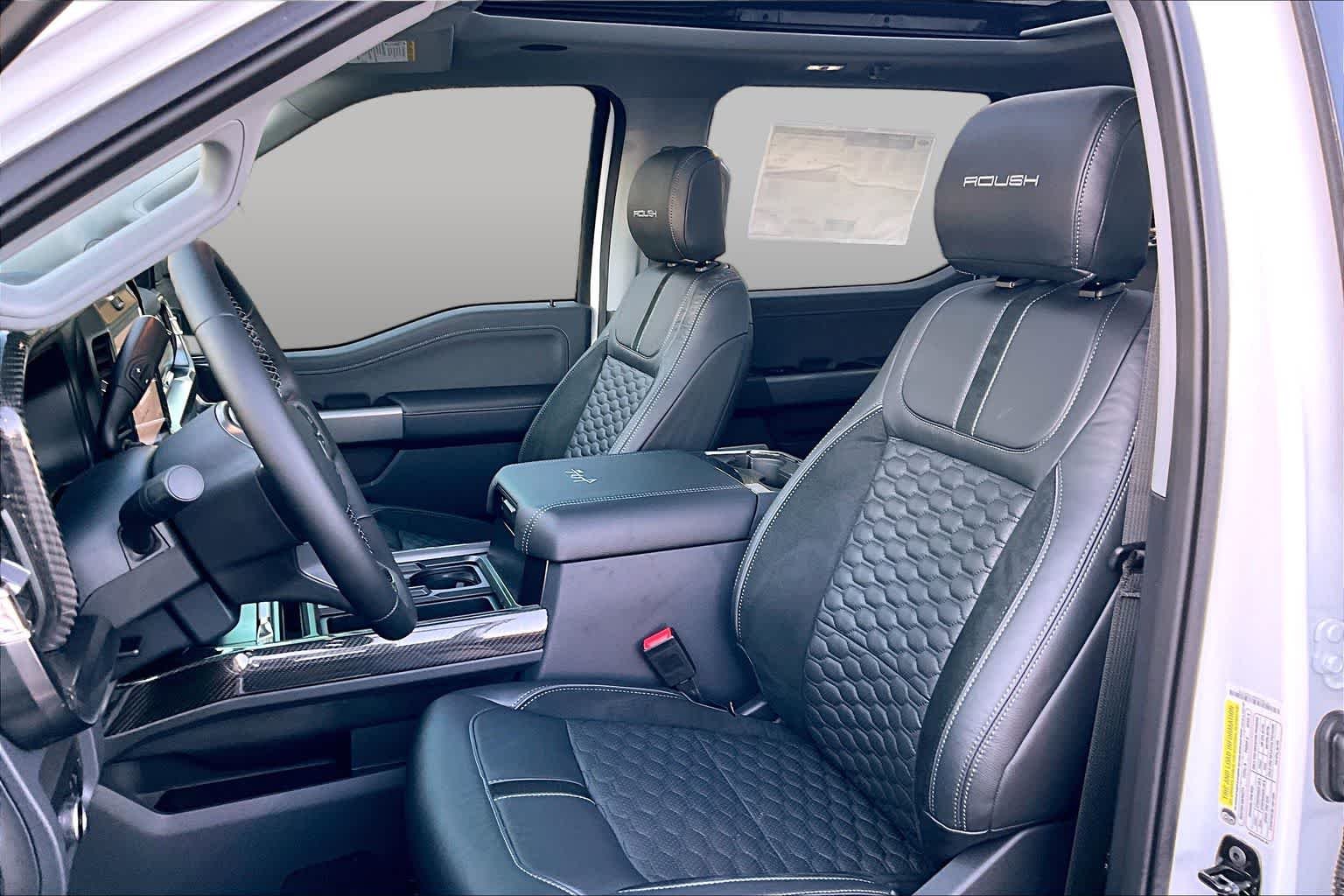 New 2026 Oxford White Ford F-250® Lariat® image 9