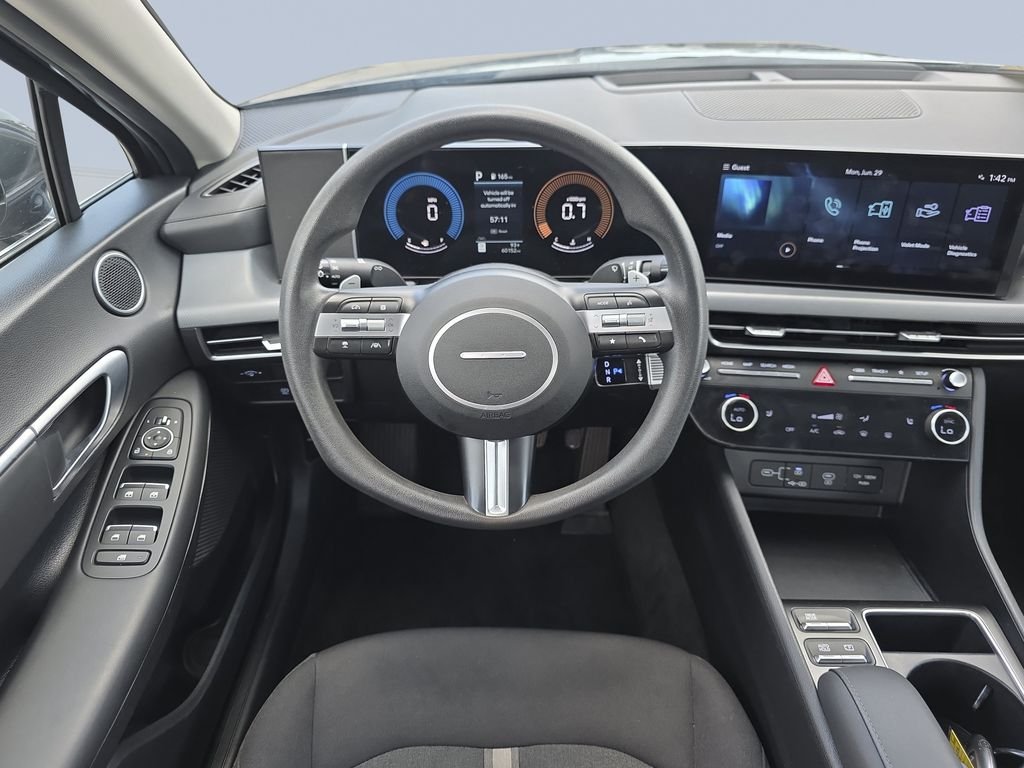 Used 2025 Portofino Gray Hyundai SEL image 14
