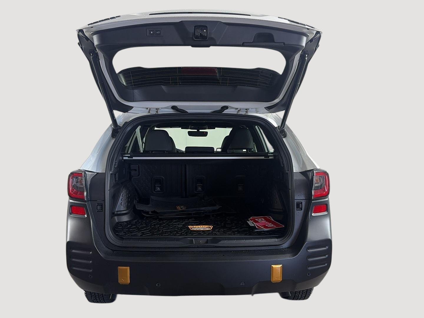 Used 2025 Crystal White Pearl Subaru Wilderness image 21