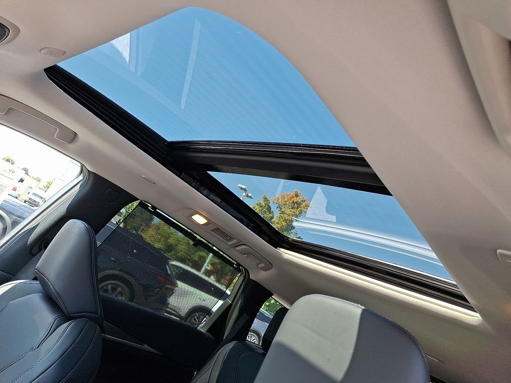New 2026 GRAPHITE SHADOW INFINITI Luxe AWD image 11