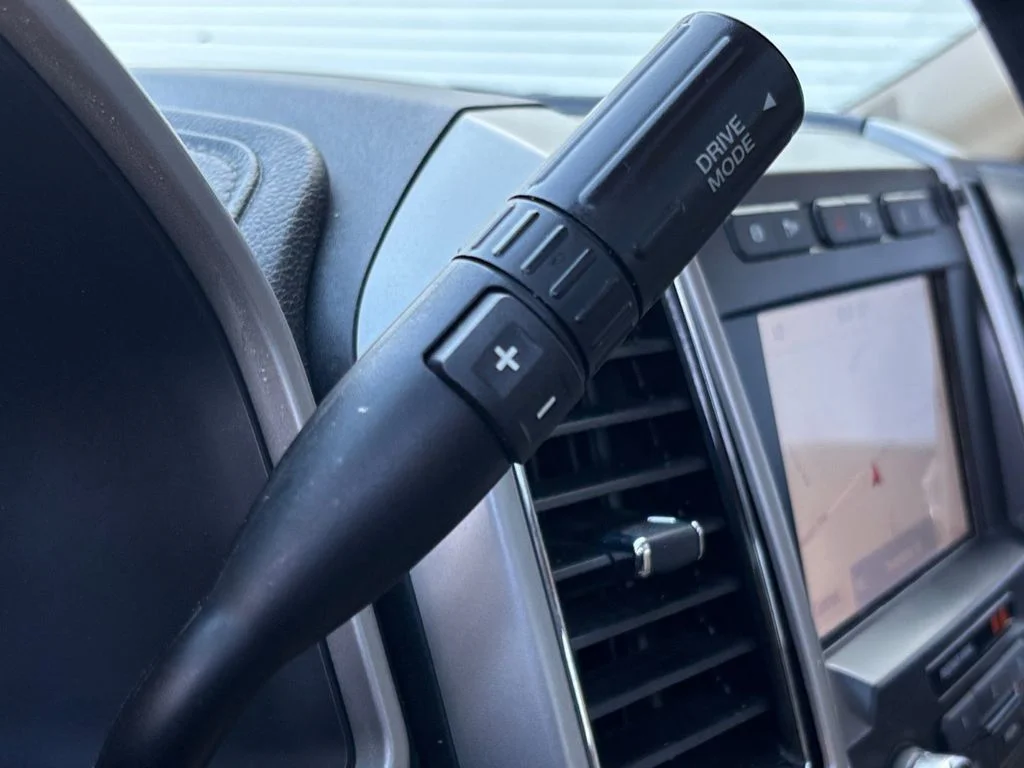 Used 2020 White Ford Lariat image 37