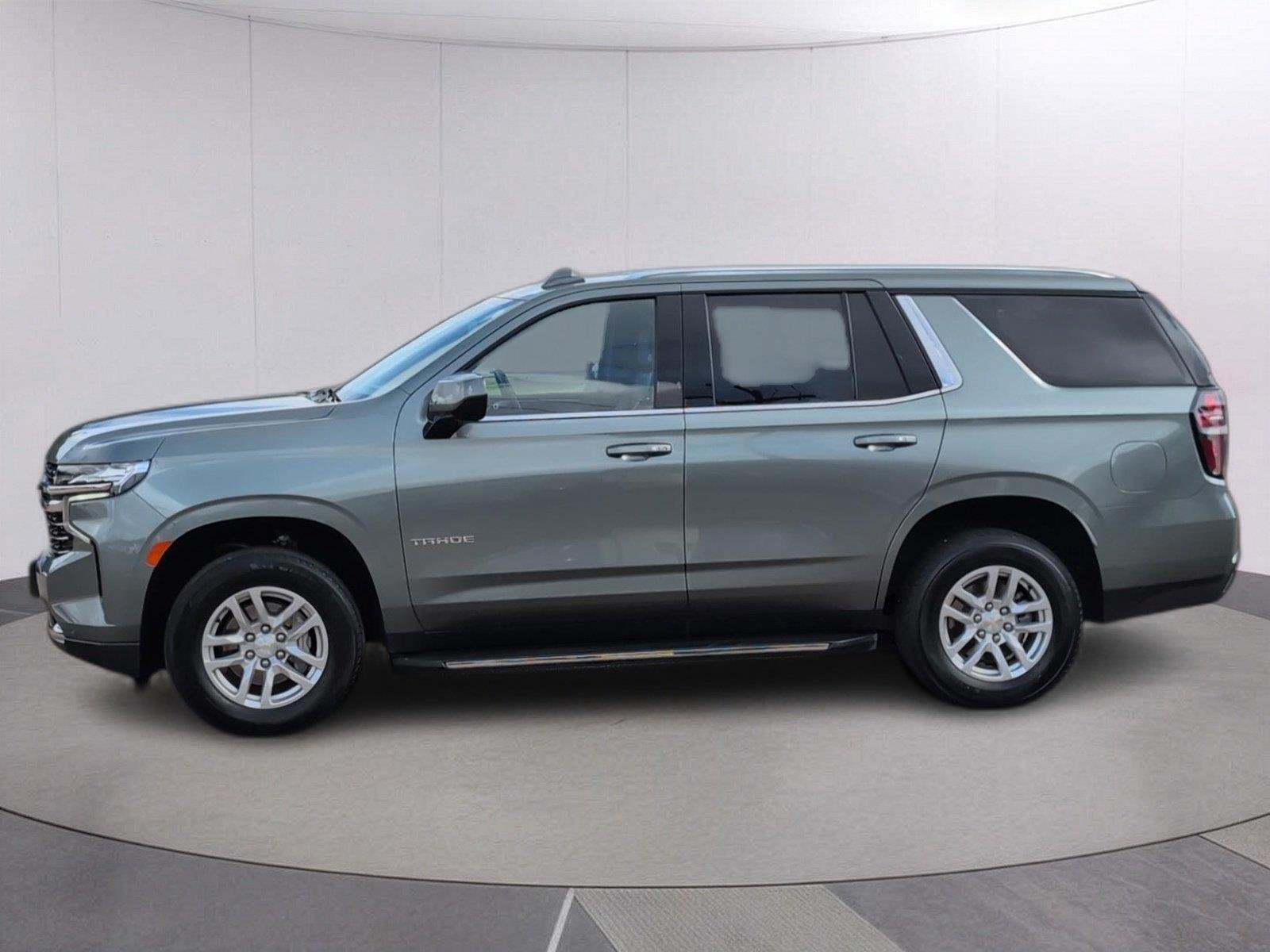 Used 2024 Silver Sage Metallic Chevrolet LT image 2