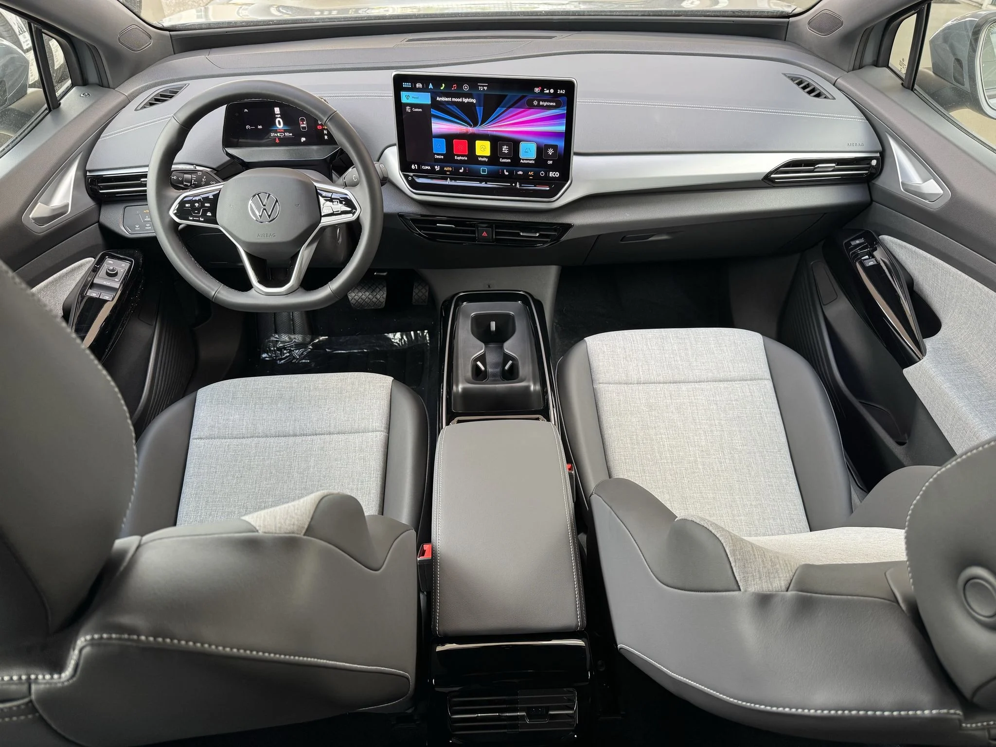 New 2026 Pure Gray Volkswagen Pro image 31
