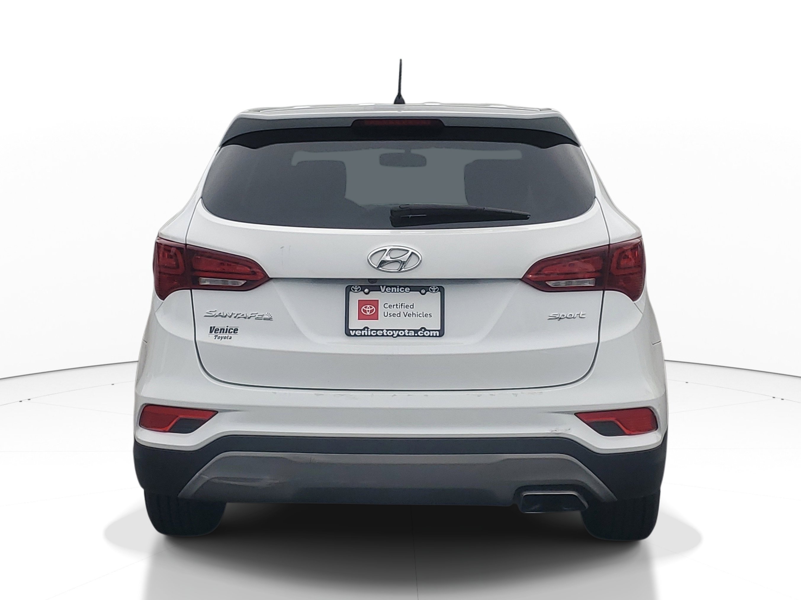 Used 2018 Pearl White Hyundai 2.4L image 5