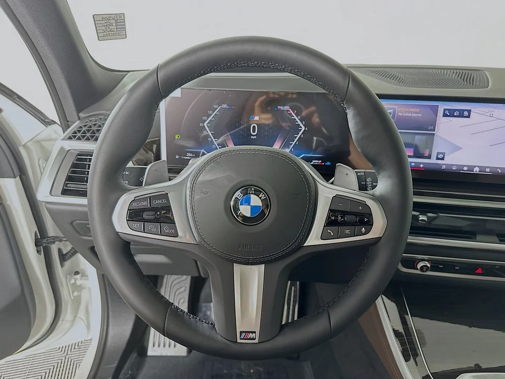 New 2026 Alpine White BMW xDrive40i image 12
