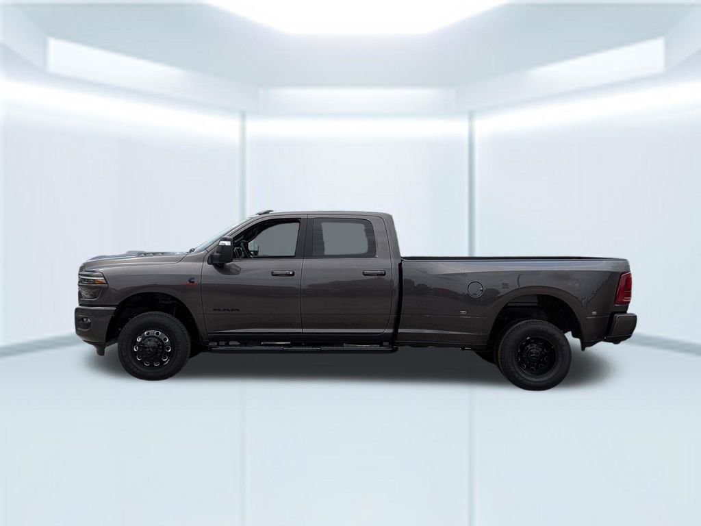 New 2026 Granite Crystal Metallic Clear-Coat Exterior Paint RAM Laramie image 2