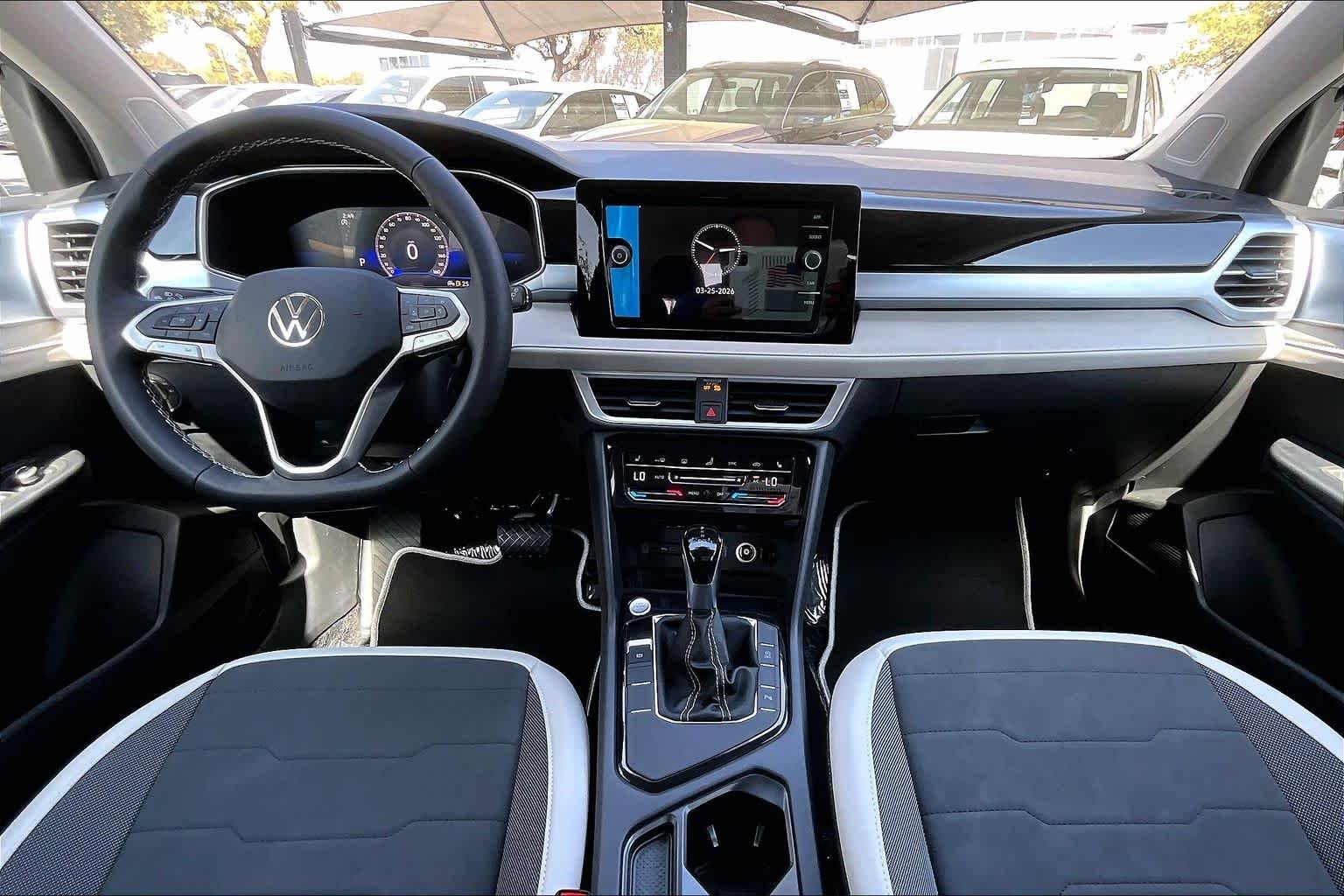Used 2026 Pyrite Silver Metallic Volkswagen SE image 5