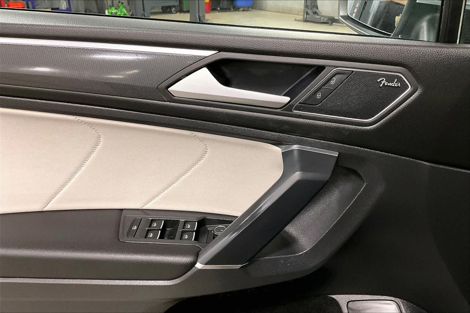 Used 2020 Pyrite Silver Metallic Volkswagen SEL Premium R-Line image 35